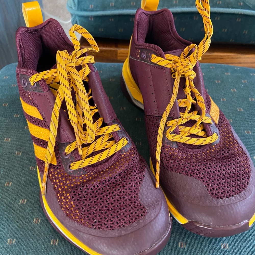 Central Michigan University tennis shoes